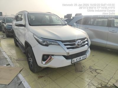 Accidental Damaged Fortuner